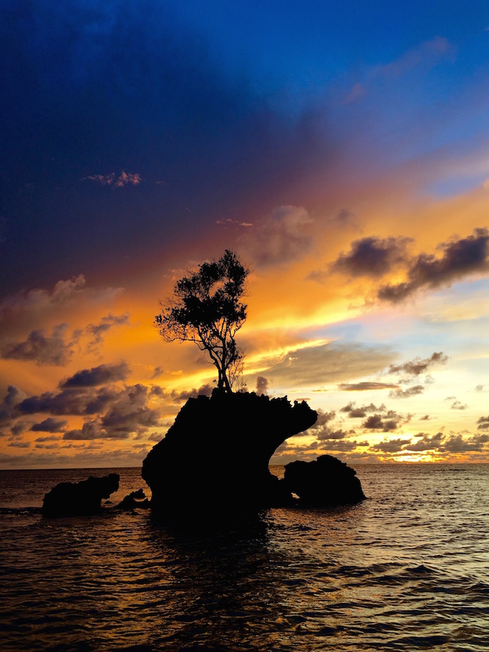 Pulau Tiga Resort Survivor Borneo Survivor Island sunset aroundtheworldwithjustin.com