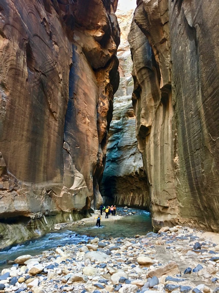 9 Things To Know For The Zion Narrows Hike Travel Guide For Zion National Park Around The 